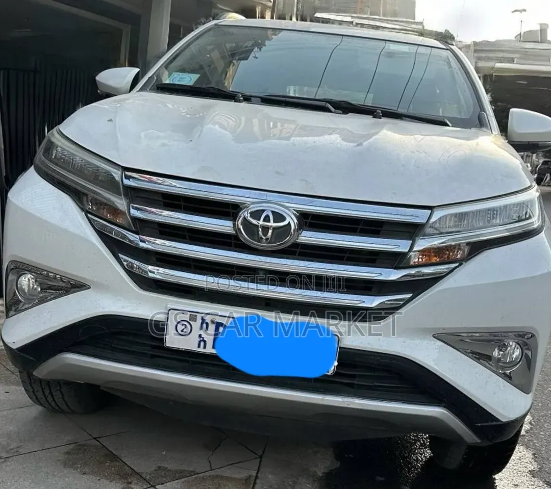 Toyota Rush 2021 White