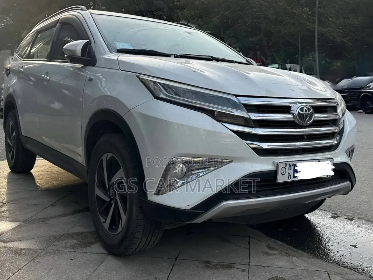 Toyota Rush 2021 White