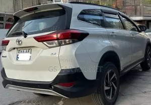 Toyota Rush 2021 White