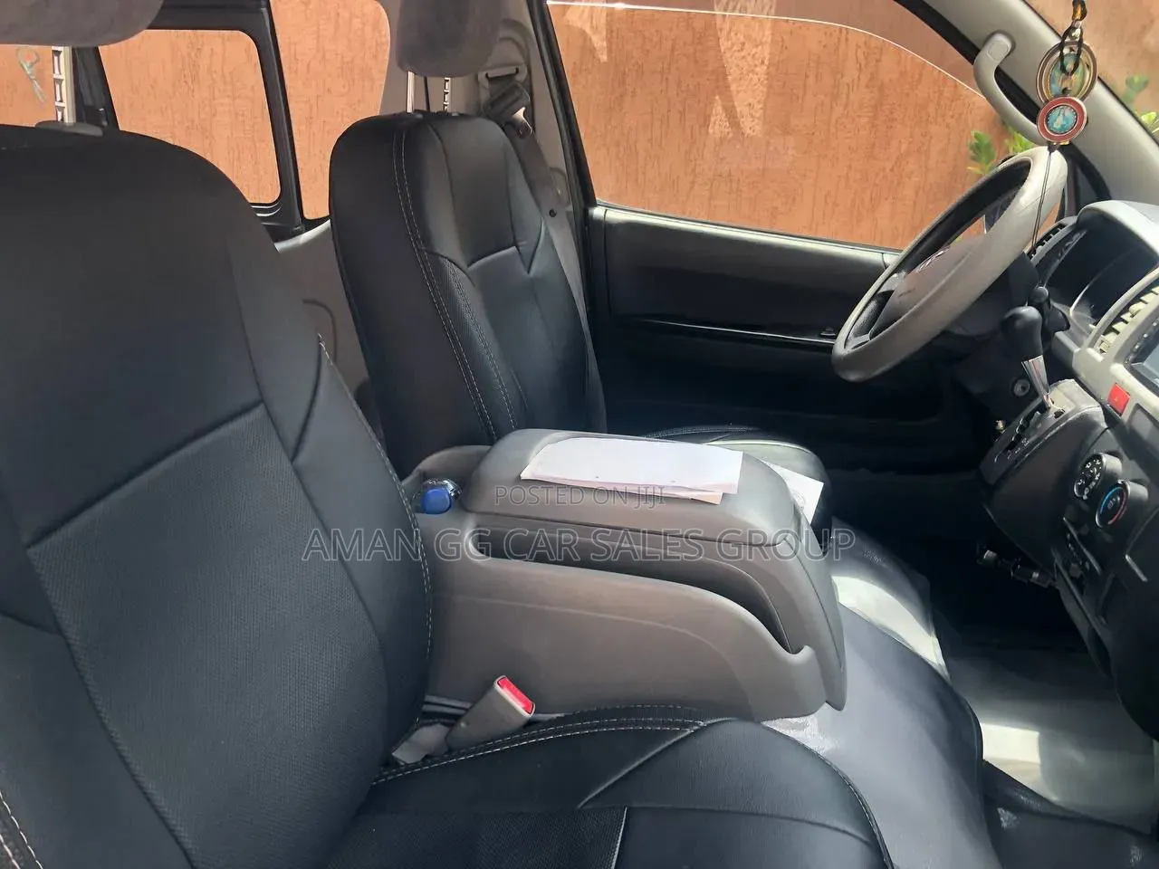 Toyota HiAce 2007 Black