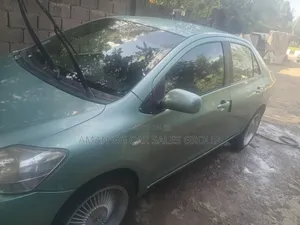 Toyota Yaris 2007 Purple