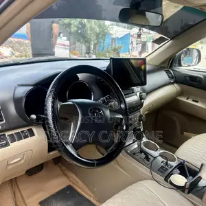 Toyota Highlander 2008 Red