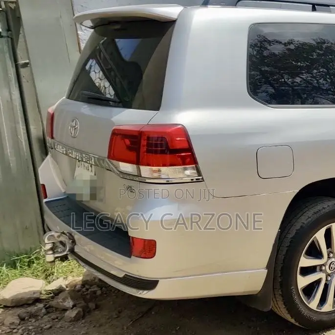 Toyota Land Cruiser 2019 Silver