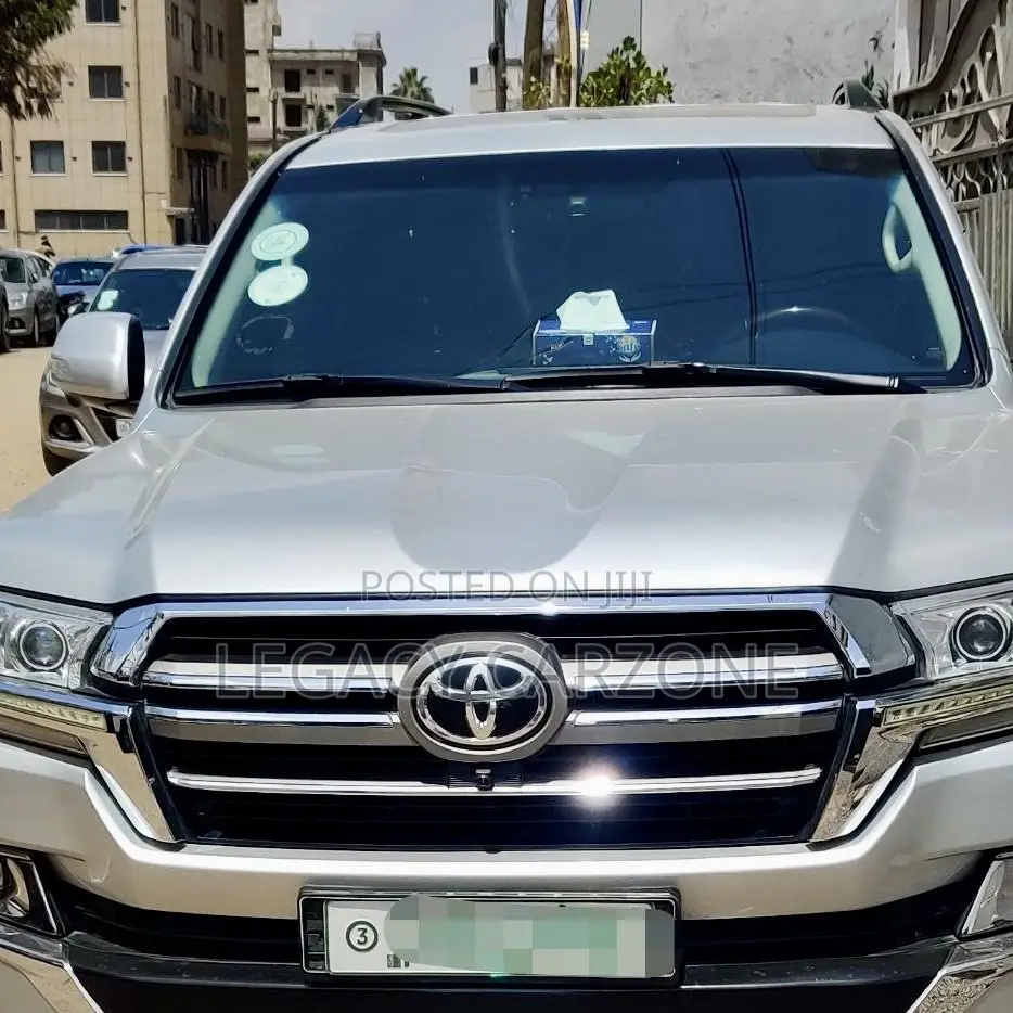 Toyota Land Cruiser 2019 Silver