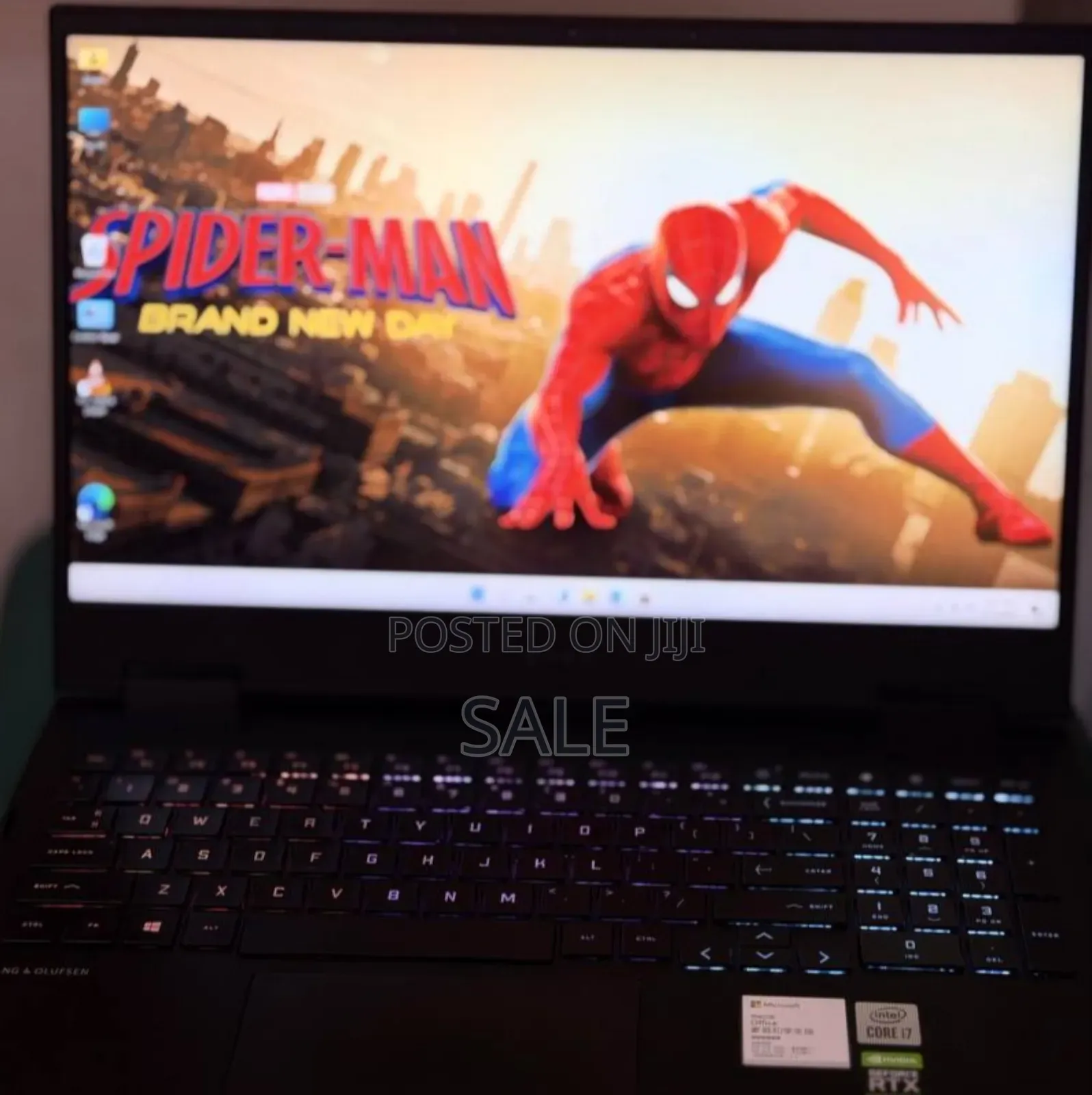 New Laptop HP OmniBook 5 Flip 16GB Intel Core i7 SSD 512GB