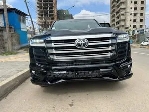 Toyota Land Cruiser 2023