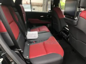 Toyota Land Cruiser 2023