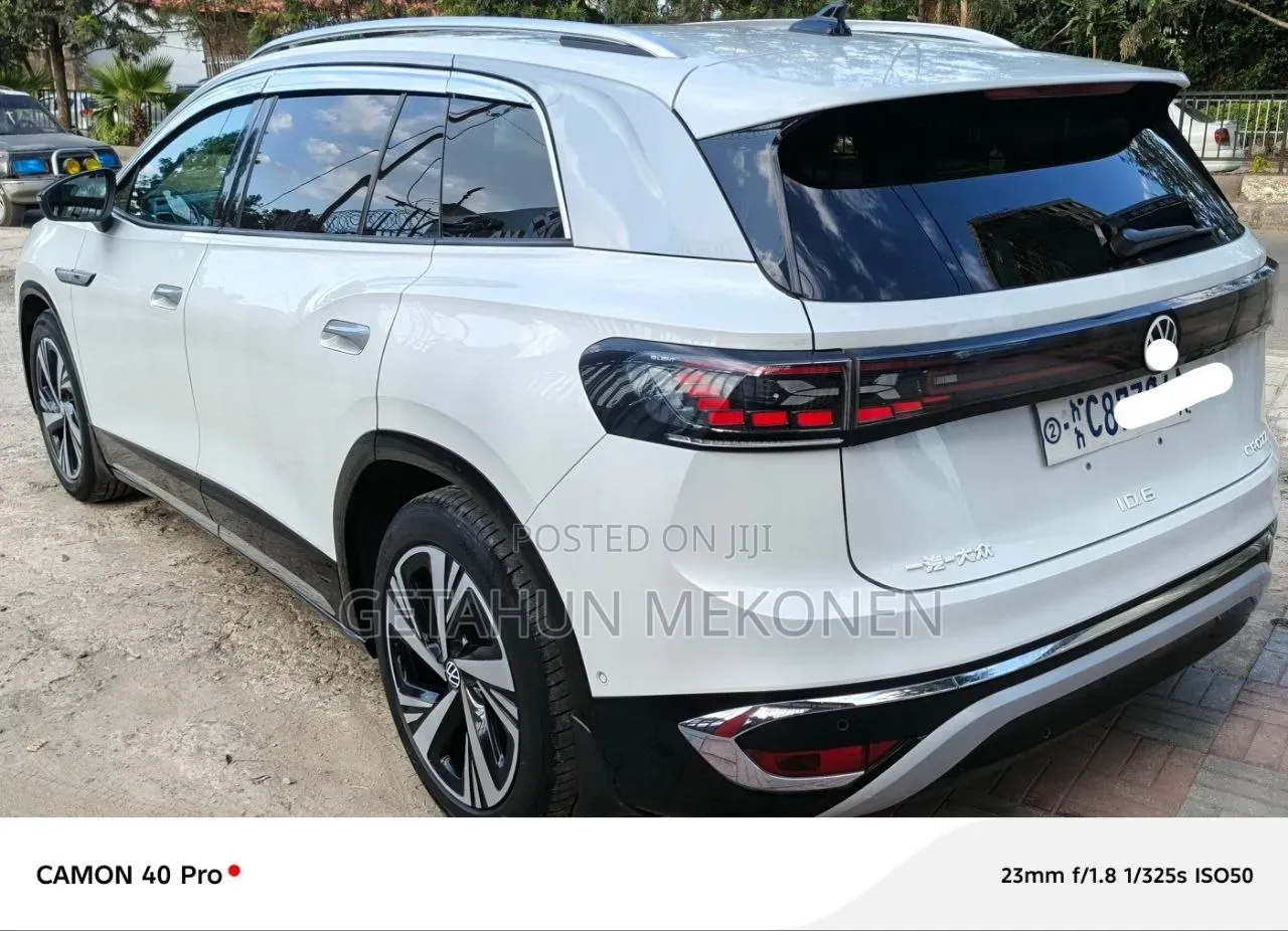 Volkswagen ID.6 2024 White