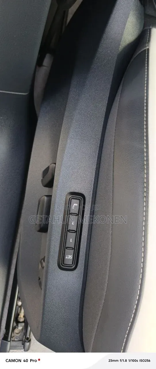 Volkswagen ID.6 2024 White