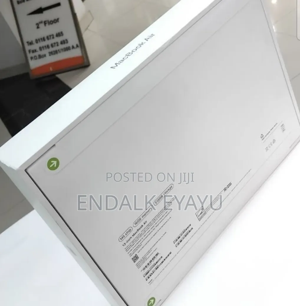 New Laptop Apple MacBook Air 2026 M5 16GB Apple M3 SSD 512GB
