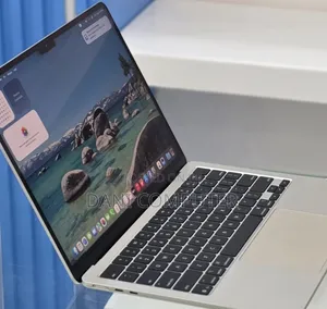 New Laptop Apple MacBook Air 2025 M4 16GB Apple M4 SSD 256GB