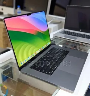 New Laptop Apple MacBook Pro 32GB Apple M1 Max SSD 1T