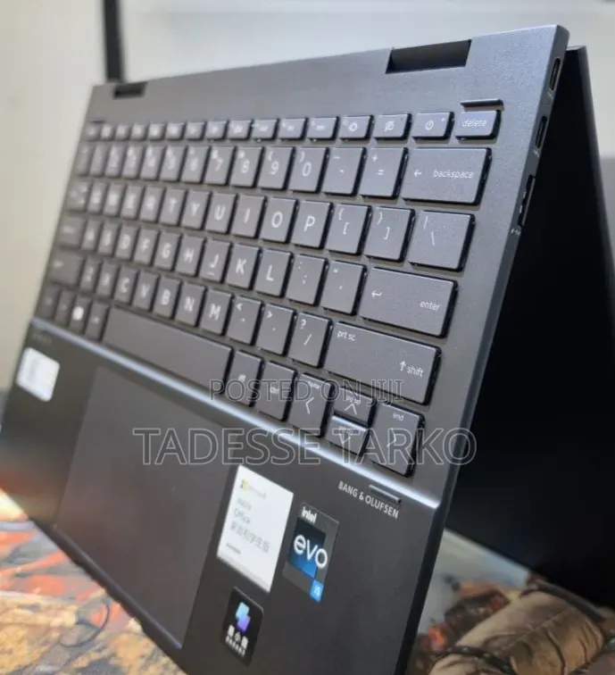 New Laptop HP Envy X360 16GB Intel Core i5 SSD 512GB