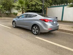 Hyundai Avante 2015 Silver