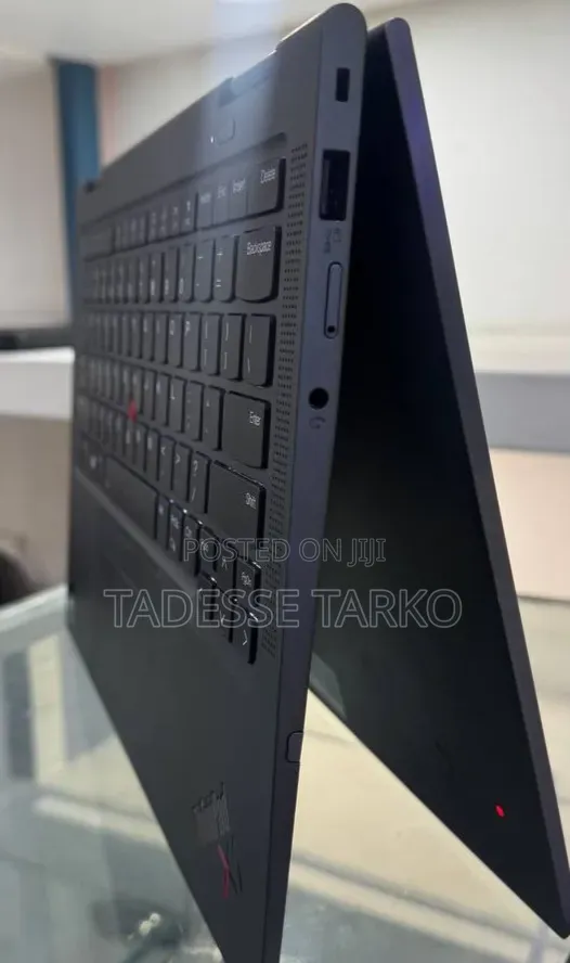 New Laptop Lenovo ThinkPad X1 Yoga 16GB Intel Core i7 SSD 512GB