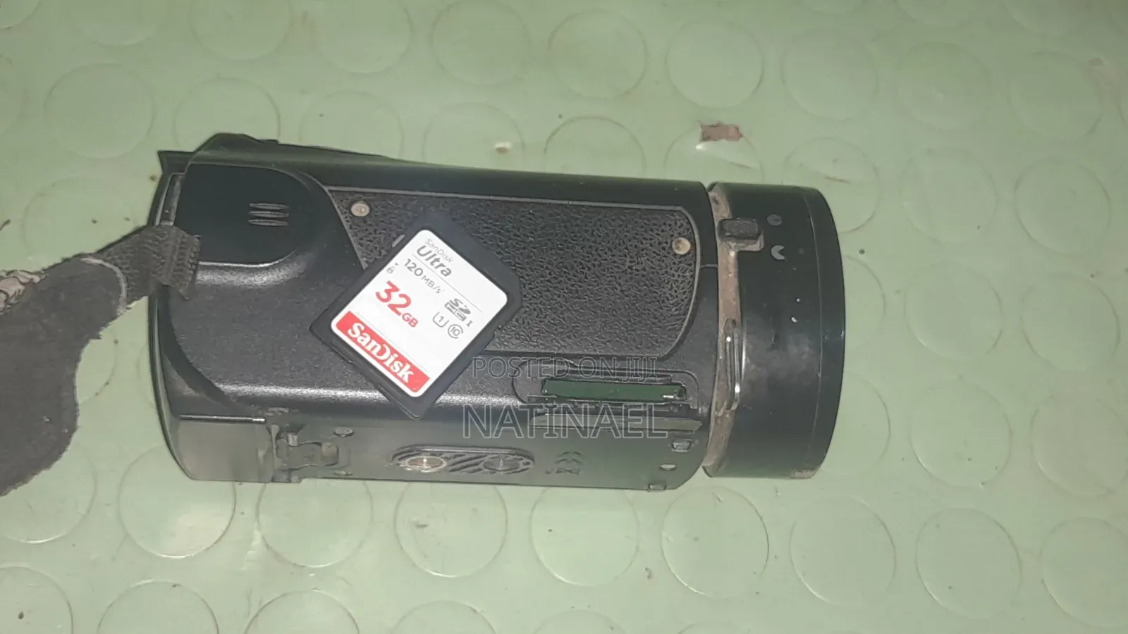 Samsung HMX-H300 ካሜራ