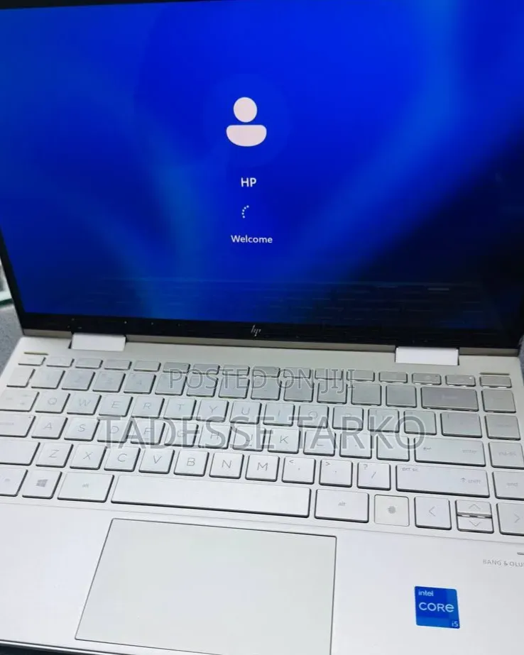 New Laptop HP Envy X360 8GB Intel Core i5 SSD 512GB