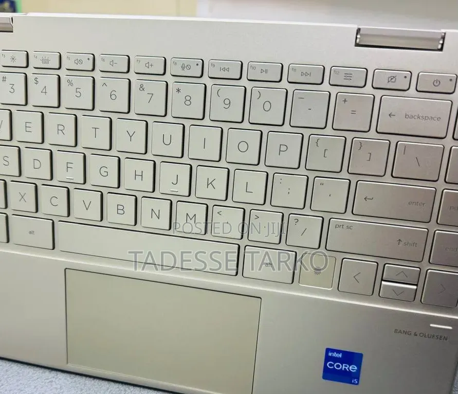 New Laptop HP Envy X360 8GB Intel Core i5 SSD 512GB