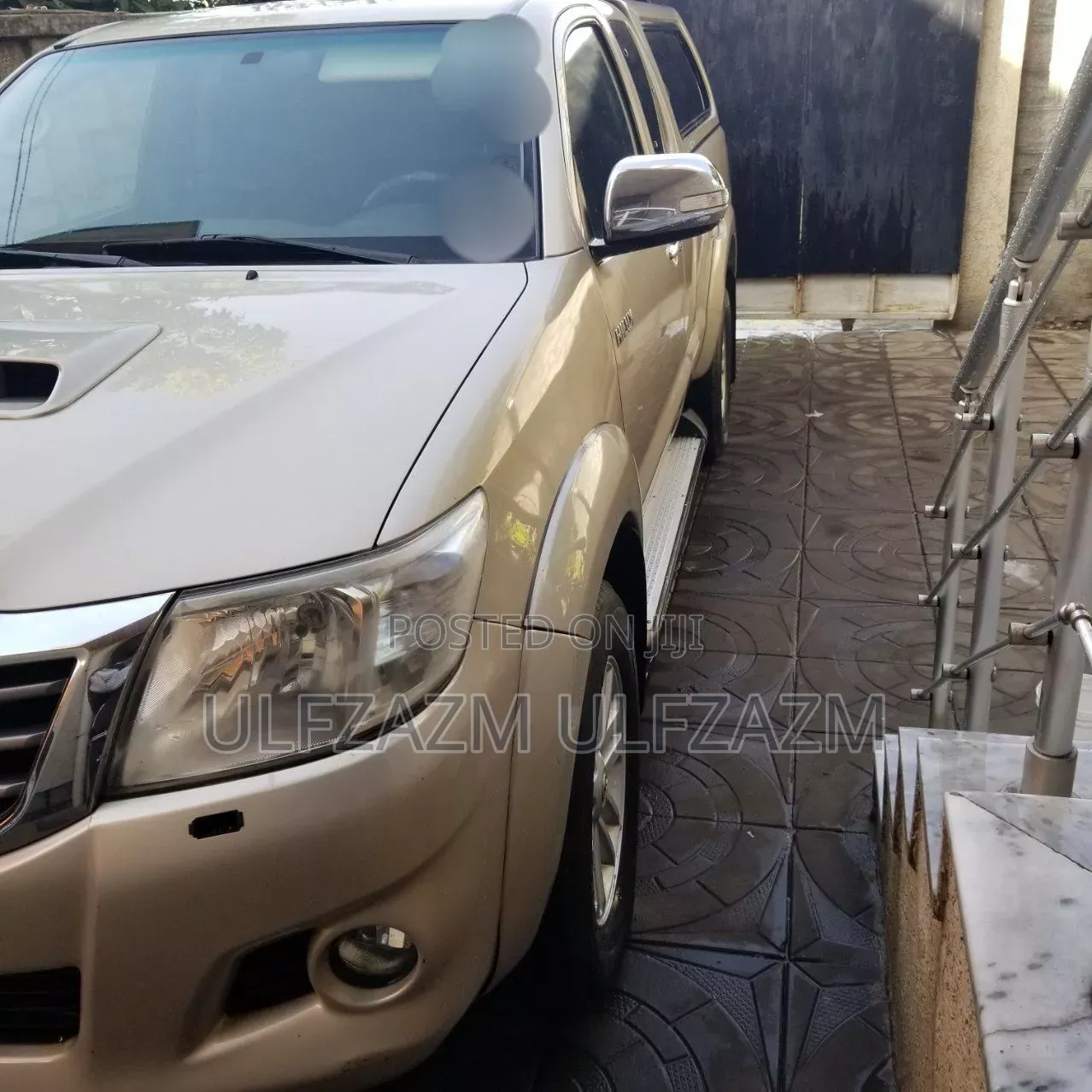Toyota Hilux 2015 Gold