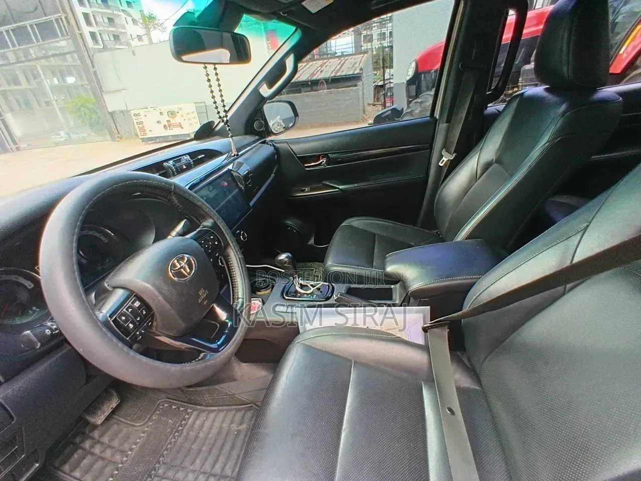 Toyota Hilux 2021 Blue