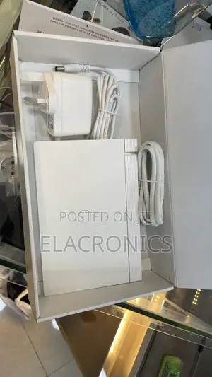 Huawei Wifi Extender Router (300mbps Dual 5dbi) | ዋይፋይ ማራዘሚያ