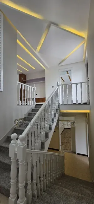 7bdrm House in G+2, Bole for rent