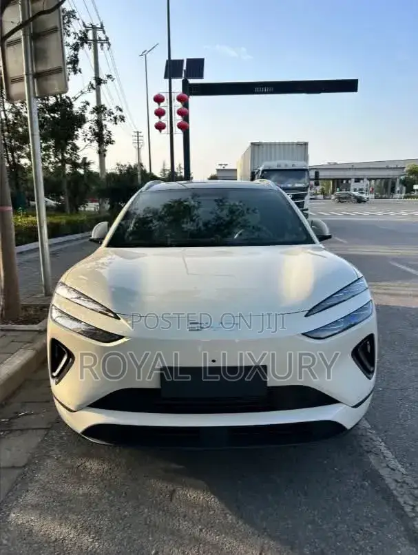 New BYD Sealion 06 EV 2026 Beige