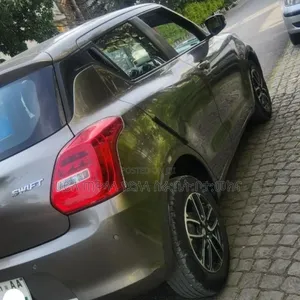 Suzuki Swift 2023 Teal