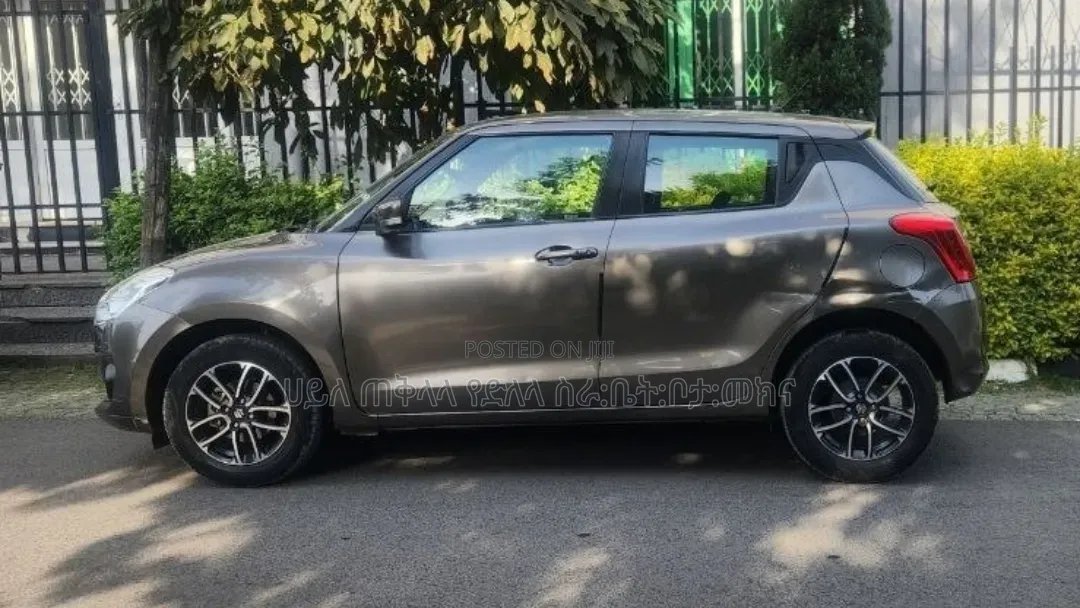 Suzuki Swift 2023 Teal