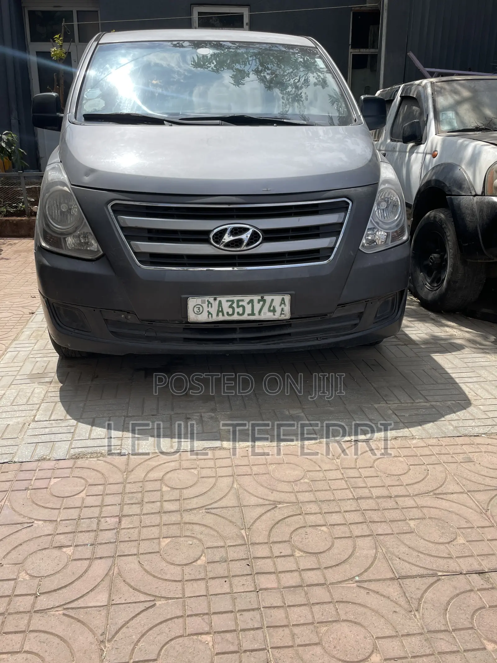 Hyundai H1 2015 Gray