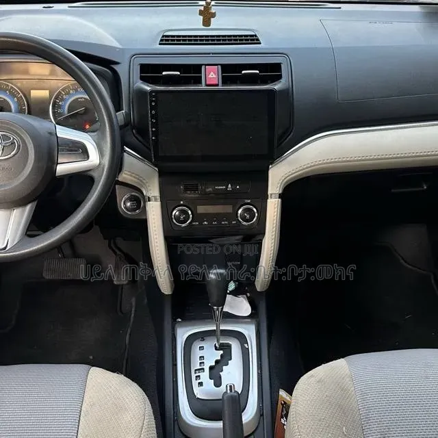 Toyota Rush 2021 Off white