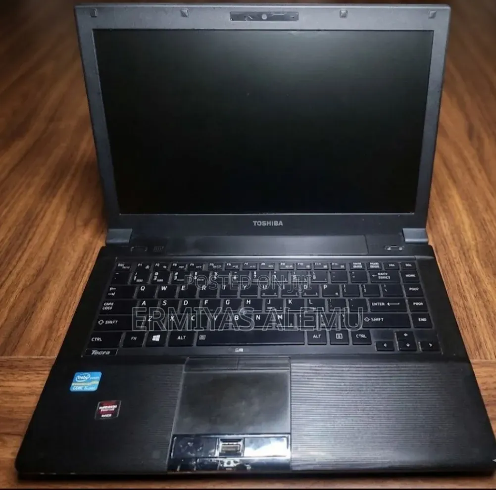 Laptop Toshiba Tecra R950 4GB Intel Core i5 SSHD (Hybrid) 500GB