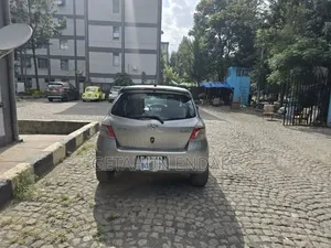 Toyota Yaris 2007 Silver