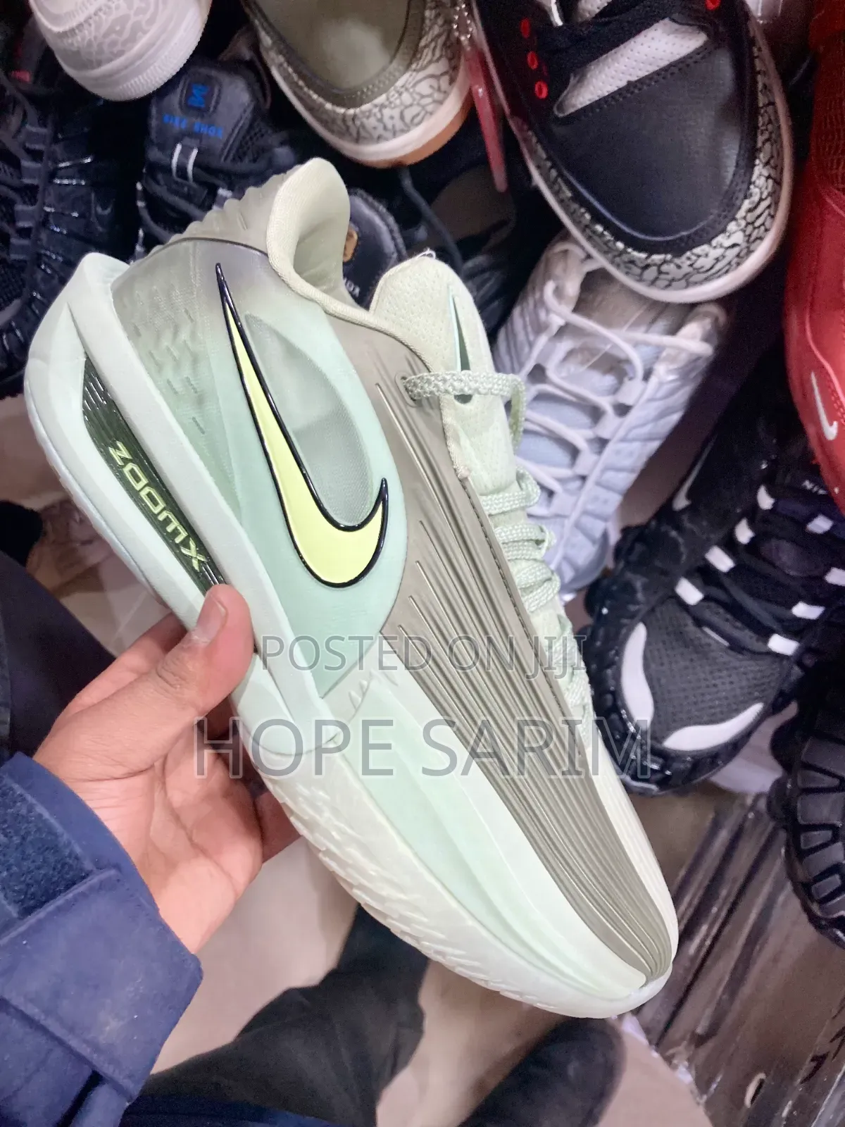 የናይክ ዙምኤክስ (Nike Zoomx) ስኒከሮች