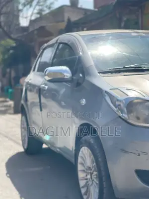 Toyota Yaris 1.0 VVT-i 2007 Gray
