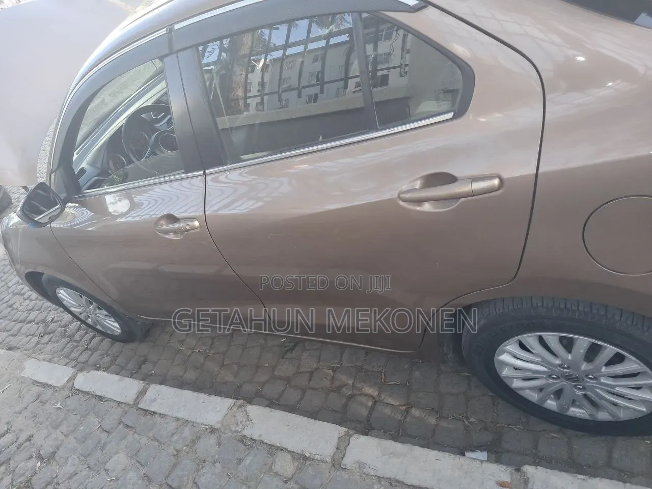 Suzuki Dzire 2022 Gold