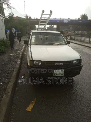Isuzu KB 2003 White
