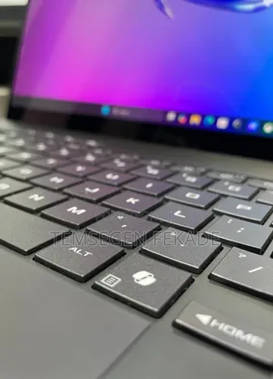 New Laptop Asus ROG Zephyrus G16 32GB Intel Core Ultra 9 SSD 1T