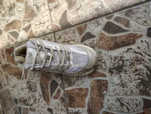 New Balance 530