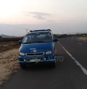 Toyota HiAce 2001