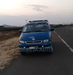 Toyota HiAce 2001