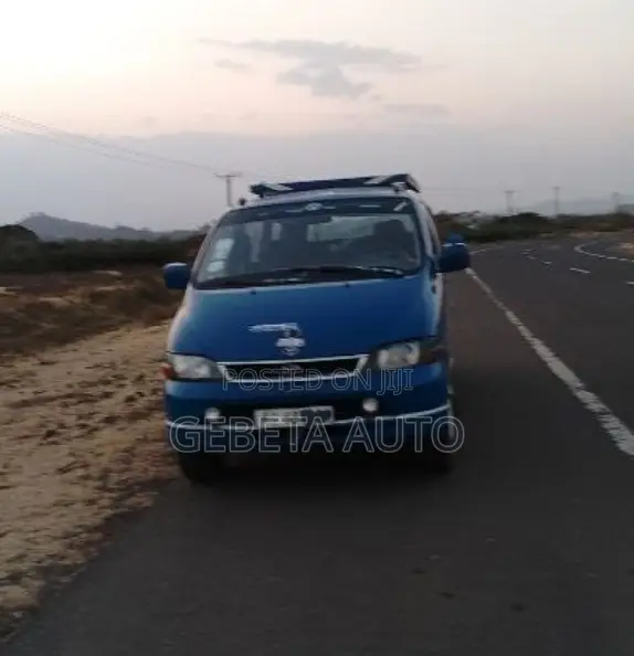 Toyota HiAce 2001