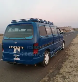Toyota HiAce 2001