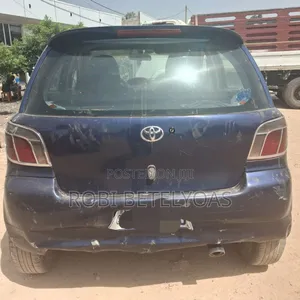Toyota Yaris 2001 Blue