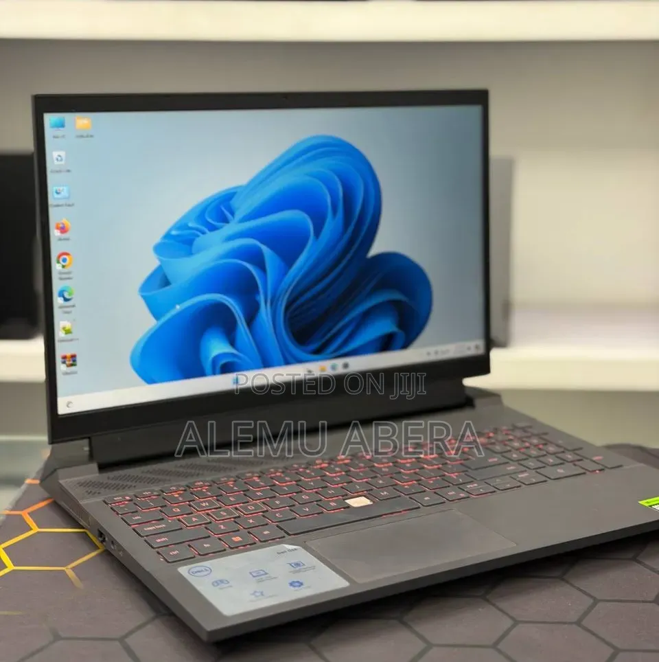 New Laptop Dell G15 5511 16GB Intel Core i7 SSD 512GB
