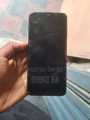 Samsung Galaxy A30 64 GB Black