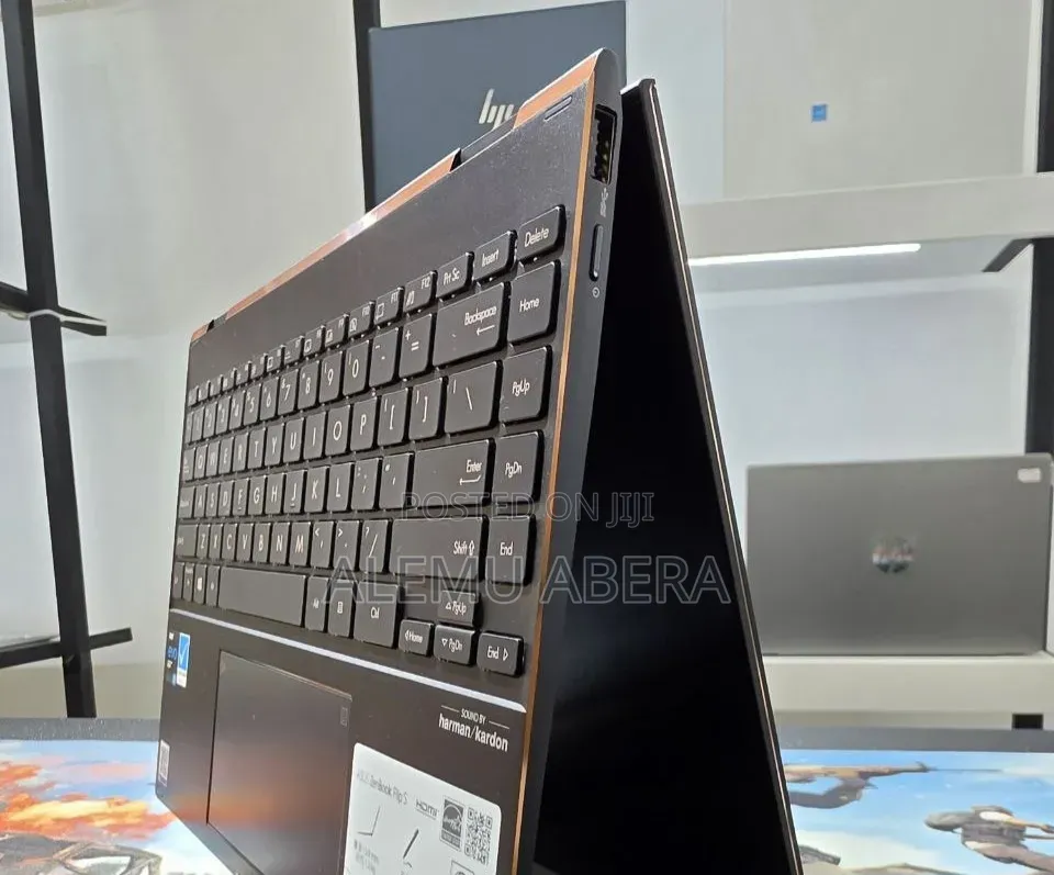 New Laptop HP 16GB Intel Core i7 SSD 512GB