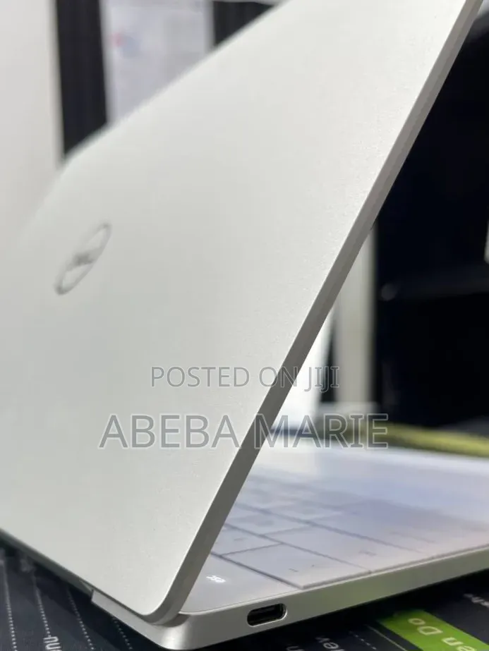New Laptop Dell XPS 13 32GB Intel Core i7 SSD 1T