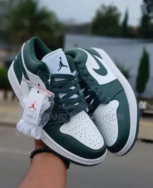 Nike Dunk Low