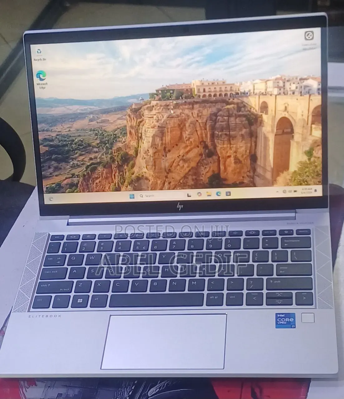 New Laptop HP EliteBook 830 G8 16GB Intel Core i7 SSD 512GB